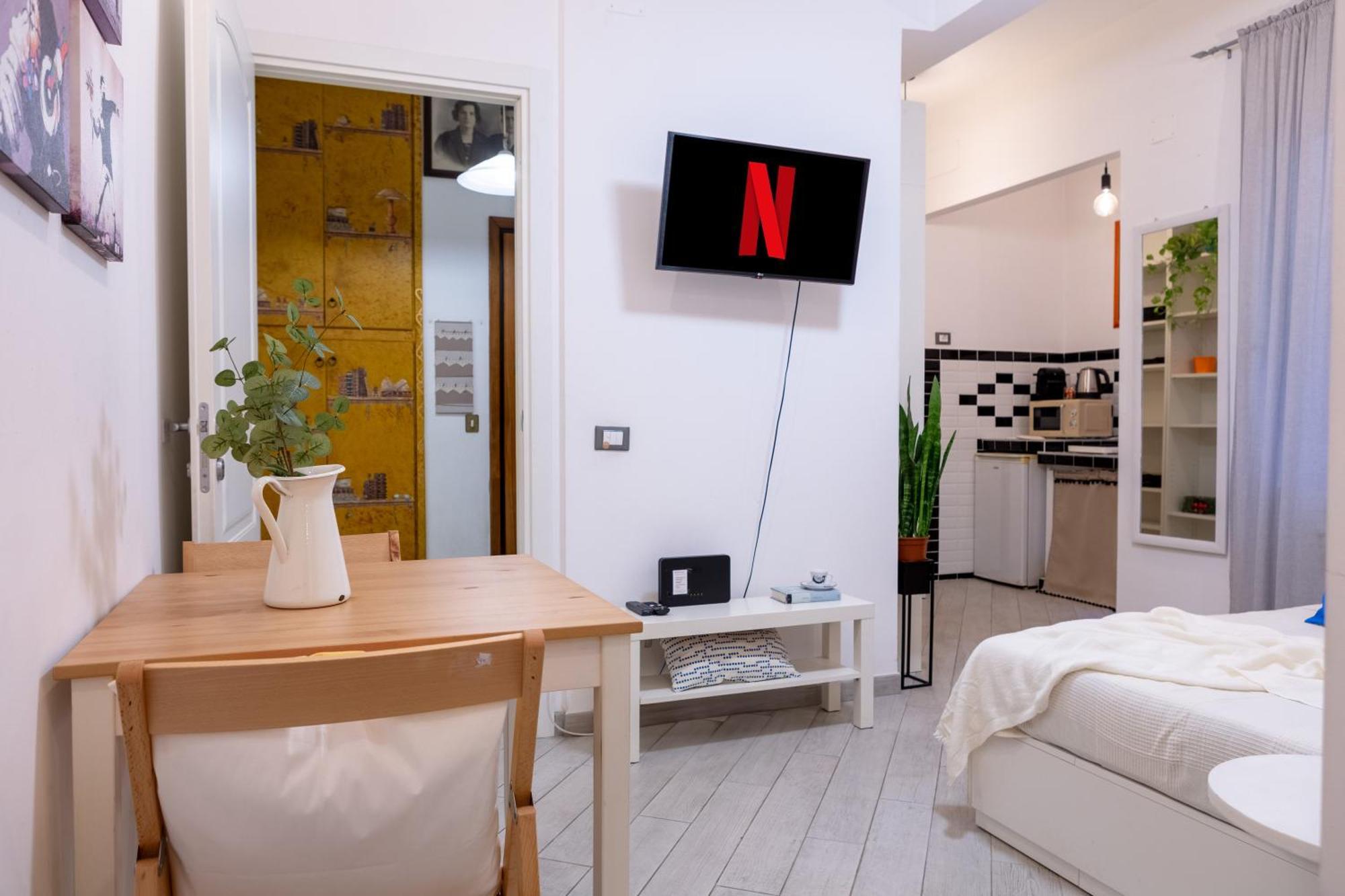 Stanza Comoda E Silenziosa Con Bagno Privato E Area Lavoro E Relax 罗马 外观 照片