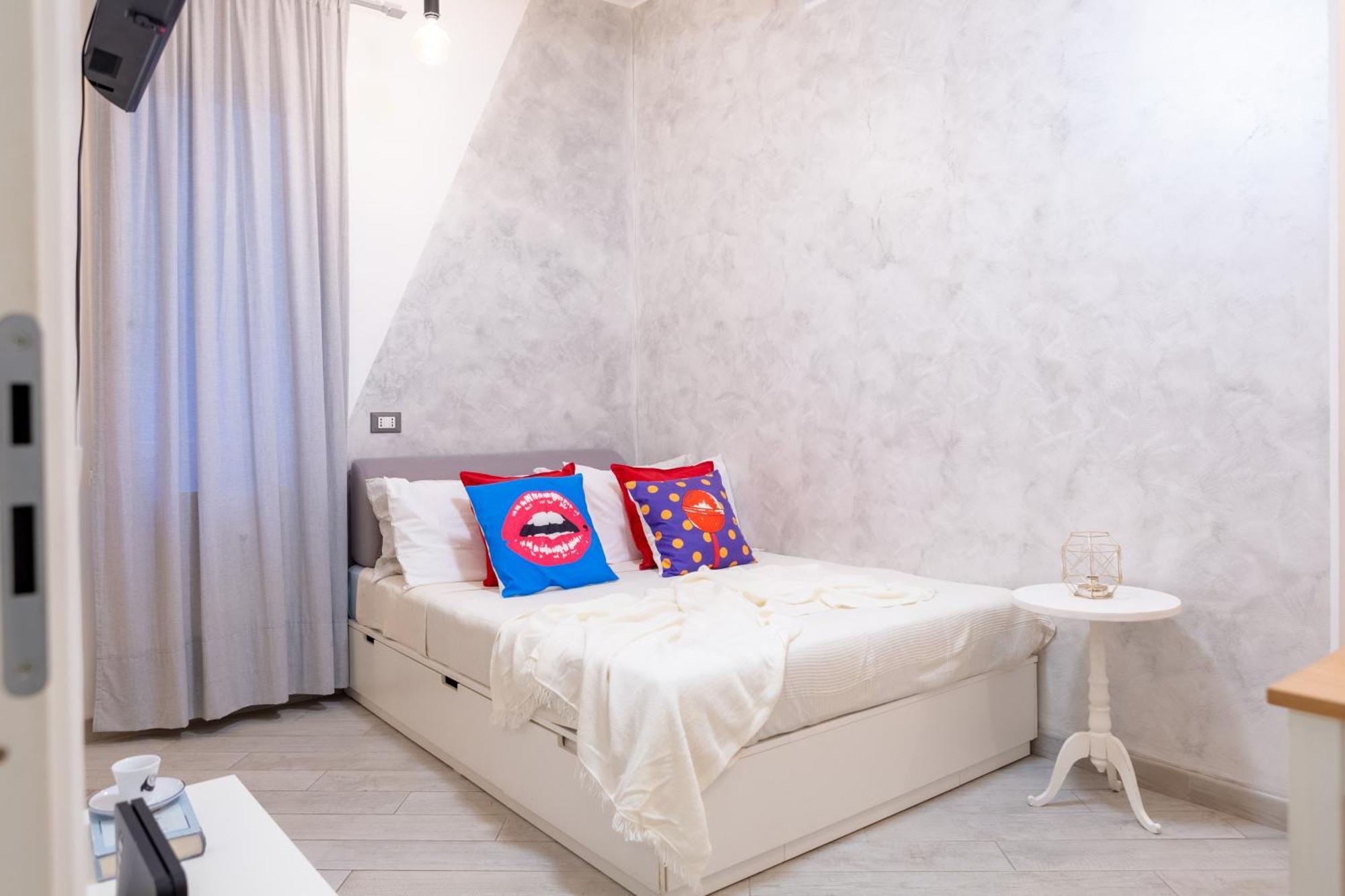 Stanza Comoda E Silenziosa Con Bagno Privato E Area Lavoro E Relax 罗马 外观 照片