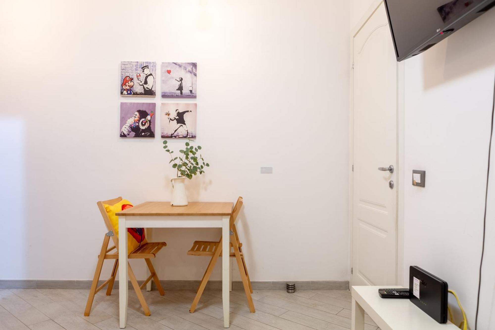 Stanza Comoda E Silenziosa Con Bagno Privato E Area Lavoro E Relax 罗马 外观 照片
