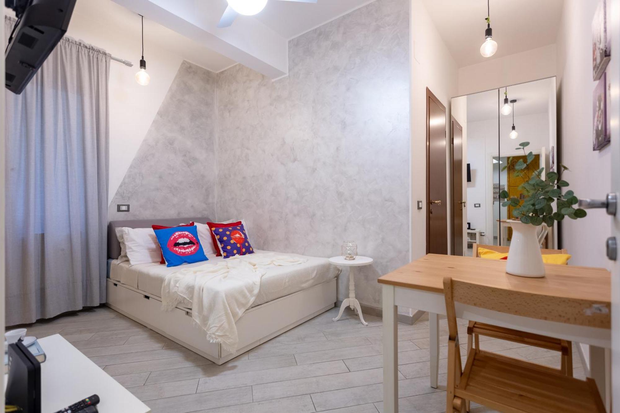 Stanza Comoda E Silenziosa Con Bagno Privato E Area Lavoro E Relax 罗马 外观 照片